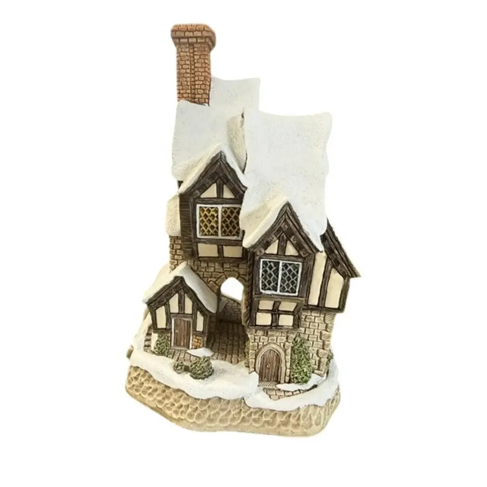 David Winter Cottage “Mr. Bumble’s